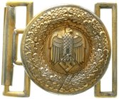 Uniformen und Uniformteile
Drittes Reich: Heeres-Koppelschloss für die Generals-Feldbinde. Hersteller Assmann. sehr schön/vorzüglich