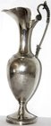 Silber
Italien
Kl. Karaffe, Silber 800, Hersteller AO (um 1944/1968). Höhe 25,5 cm; 236,31 g. kl. Delle