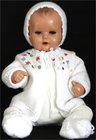 Spielzeug
Puppen
Alte Schildkröt-Puppe, Modell "50". Ca. 1950er/1960er Jahre. In weißer gestrickter und gehäkelter Kleidung. Geräusche ohne Funktion...