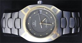 Uhren
Armbanduhren
Herrenarmbandur OMEGA SEAMASTER Titane Quartz 120m. Lunette mit Gold-Einlagen, Flexarmband Titan, Schließe mit Goldeinlage. Mit D...