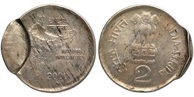 Partial Brockage Error Copper Nickel Two Rupees Coin of Republic India of 2000.