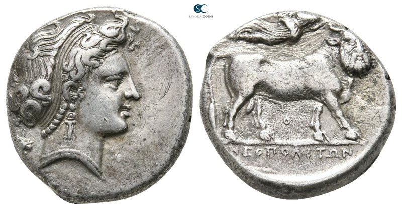 Campania. Neapolis circa 320-300 BC. 
Didrachm AR

20 mm., 7,53 g.

Diademe...