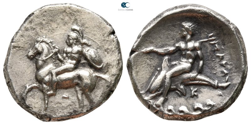 Calabria. Tarentum circa 344-340 BC. 
Nomos AR

23 mm., 7,45 g.

Nude, helm...