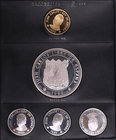 1999 a 2002. Álbum con 77 monedas de estos años, incluye las de plata de la Casa de Borbón (4), las del Año Jubileo(4 en plata y 1 en oro), las del 3e...