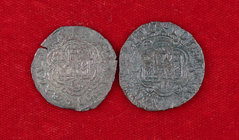 Lote de 2 blancas de Burgos de Juan II (1406-1454). MBC-.