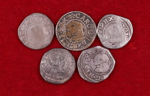 1674 y 1982. Carlos II. Barcelona. 1 croat. Lote de 5 monedas falsas de época. BC/BC+.