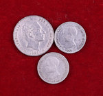 Alfonso XIII. Lote de 2 monedas de 50 céntimos de 1892, y 1 de 20 centavos de Manila de 1885. A examinar. BC+/MBC+.