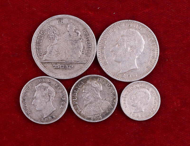 Lote de 5 monedas de Ecuador (1/2, 1 y 2 décimos), Guatemala (25 centavos) y Pan...