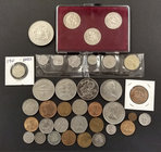 Lote de 35 monedas dedicadas al tema barcos, alguna en plata. A examinar. BC/S/C.