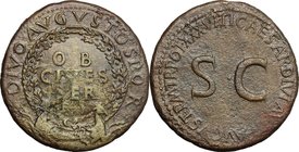 Augustus (27 BC - 14 AD). AE Sestertius, struck under Tiberius, 35 AD. D/ DIVO AVGVSTO SPQR around oak-wreathed clupeus inscribed OB/CIVES/SER support...