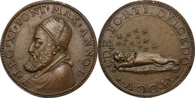 Leone XI (1605), Alessandro di Ottaviano de' Medici. Medaglia A. I. D/ LEO XI PONT MAX ANNO I. Busto a sinistra con camauro e mozzetta. R/ DE FORTI DV...