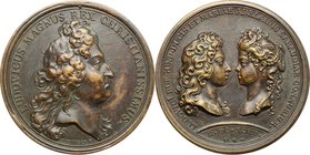 France. Luigi XIV (1643-1715). Medaglia 1697. D/ LUDOVICUS MAGNUS REX CHRISTIANISSIMUS. Testa a destra. R/ LUDOVICI BURGUND DUCIS ET MARIAE ADELAIDIS ...