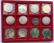 Canada. Lot of 38 contemporary silver dollars coins and 1 nickel dollar. AR.