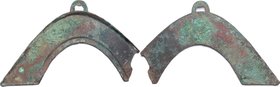 China. Zhou dynasty (1046-256 BC). AE "Bridge money". 13,5x8 cm. Though colloquially known as ‘bridge money,’ these bronze ‘bridges’ are actually fune...