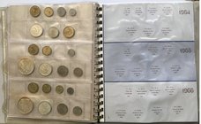 Monete e medaglie del mondo. Francia. Album contenente 17 serie annuali e 19 monete in argento.