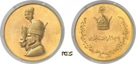 966-Iran
 Mohammad Reza (1320-1358 SH / 1941-1979)
 Médaille en or du couronnement - 1346 SH (1967).
 Le plus bel exemplaire gradé.
 35.00g
 Prat...