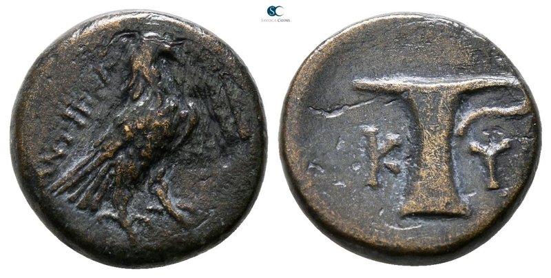 Aeolis. Kyme circa 350-250 BC. 
Bronze Æ

11 mm., 1.95 g.



nearly very ...