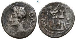 Augustus 27 BC-AD 14. P. Carisius, legatus pro praetore. Emerita. Quinarius AR