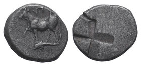 Thrace, Byzantion AR Siglos. c. 340-320. Bull standing l. on dolphin / Incuse granulated mill-sail pattern. SNG BM Black Sea 21; SNG Copenhagen 476. 5...
