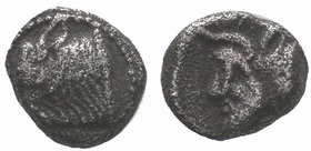 Cilicia, Nagidos AR Obol. c. 420-400. Head of Pan r. / Bearded head of Dionysos r. SNG BnF 16-18.
Diameter: 9mm
Weight: 0.99gr
Condition: Very Fine...