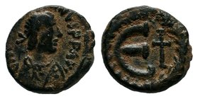 Justinian I. 527-565 AD. Pentanummium, 1.95g. Rome, c. 562-565 AD. Obv: DNIVSTINI ANVSPPAVC Diademed bust right. Rx: Large E with cross to right, all ...