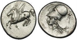 CORINTIA. CORINTO. Estátera (375-300 a.C.). A/ Pegaso volando a izq. R/ Cabeza de Atenea con casco a izq., detrás Thyrsus. AR 8,36 g. COP-81/82. Poros...