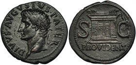 TIBERIO ( a nombre de AUGUSTO). As. Roma (22-23 d.C.). A/ Cabeza radiada de Augusto a izq.; DIVVS AVGVSTVS PATER. R/ Altar, debajo PROVIDENT. RIC-81. ...