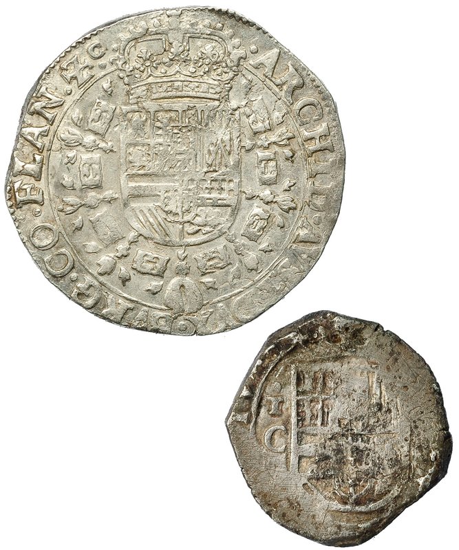 Lote de 2 piezas. 2 reales de Felipe II S/F, Toledo y 1/2 patagón de Felipe IV, ...