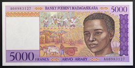 Madagascar 5000 Francs 1995
P# 78; № A 08983127; UNC; Prefix A