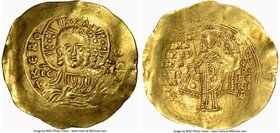 Manuel I Comnenus (AD 1143-1180). AV hyperpyron (28mm, 4.31 gm, 5h). NGC AU 4/5 - 3/5, edge crimps, graffito. Constantinople, AD 1152-1160. + KЄRO-HΘЄ...