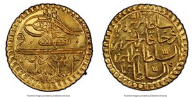 Ottoman Empire. Mustafa III gold Zeri Mahbub AH 1171 Year 9 (1765/6) MS64 PCGS, Islambul mint (in Turkey), KM334. Bright buttery-yellow gold with proo...