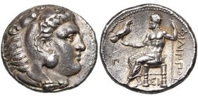 ROYAUME DE MACEDOINE, Philippe III Arrhidée (323-316), AR tétradrachme, 318-317 av. J.-C., Sidon. D/ T. d''Héraclès à d., coiffé de la dépouille de li...