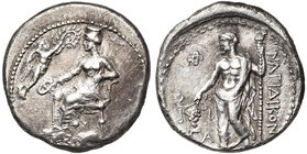 CILICIE, NAGIDOS, statère, vers 350 av. J.-C. D/ Aphrodite, coiffée du polos, trônant à g., ten. une phiale, cour. par Eros volant à d. Sous le trône,...