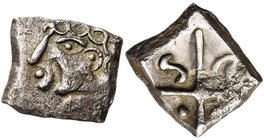 AQUITAINE, AR drachme, vers 150-75 av. J.-C. Série Causé. Classe 10.01. D/ T. à g. à chevelure ondulée, formée de S entrelacés. L''oreille représentée...