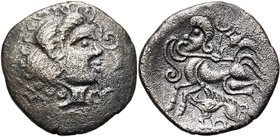 ARMORIQUE, Veneti, bill. statère, vers 56 av. J.-C. Classe III. Type au nez droit. D/ T. à d. entourée de cordons perlés, la chevelure en trois roulea...
