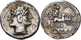 Emission anonyme, AR didrachme, 225-212 av. J.-C., Rome. D/ T. l. janiforme des Dioscures. R/ Jupiter ten. un sceptre et le foudre, deb. dans un quadr...