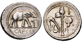 Jules César, AR denier, 49-48 av. J.-C., Gaule. D/ CAESAR Eléphant à d. piétinant un dragon. R/ Emblèmes sacerdotaux: culullus, aspergillum, hache et ...