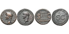 lot de 2 as: Auguste divinisé, frappé sous Tibère, R/ Autel; Germanicus, frappé sous Caligula, R/ SC.

Beau à Très Beau / Fine - Very Fine