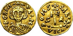 LOMBARDS, Principauté de Bénévent, Grimoald III (788-806), AV tremissis, 788-792. Au titre de duc et au nom de Charlemagne. D/ GRIM-VAL DX B. barbu, c...