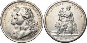 FRANCE, AR médaille, 1781, Duvivier. Naissance du Dauphin le 22 octobre 1781. D/ B. accolés à g. de Louis XVI et Marie-Antoinette. R/ FELICITAS PUBLIC...