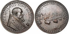 ITALIE, ETATS PONTIFICAUX, AE médaille, 1642 (an 20), G. Morone Mola. Urbain VIII - Renforcement des murailles de Rome. D/ B. à d. dans une couronne d...