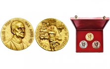 ITALIE, VATICAN, Paul VI (1963-1978), écrin de 3 médailles annuelles, an IX (1971), A. Biancini. R/ Le Bon Pasteur. AV (83,55 g), AR et AE, 45 mm.

...