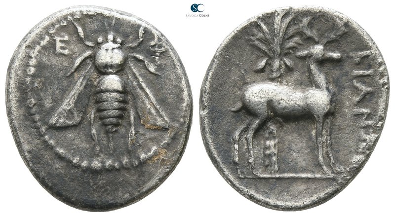 Ionia. Ephesos circa 202-133 BC. 
Drachm AR

19mm., 3,88g.

E - Φ, bee with...