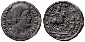 ROMANE IMPERIALI - Magnenzio (350-353) - Maiorina (Treviri) - Busto drappeggiato a d.; dietro, lettera A /R Magnenzio a cavallo a d. colpisce un nemic...