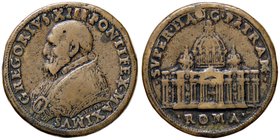 MEDAGLIE - PAPALI - Gregorio XIII (1572-1585) - Medaglia Per i lavori di costruzione della Basilica di San Pietro a Roma - Busto del Pontefice a s. /R...
