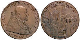 MEDAGLIE - PAPALI - Giovanni XXIII (1958-1963) - Medaglia 1963 - Premio Balzan - Busto a d. /R Il Pontefice con i cardinali e i pellegrini AE Opus: Gi...