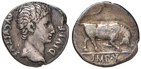 Augusto (27 a.C.-14 d.C) Denario (Lugdunum) Testa a d. - R/ IMP X, toro cozzante a d. – RIC 167a AG (g 3,52) Frattura marginale del tondello, graffi a...