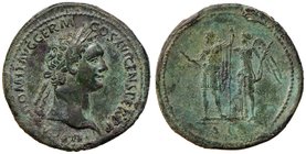 Domiziano (81-96) Sesterzio - Testa laureata a d. - R/ L’imperatore stante a s. incoronato dalla Vittoria – RIC 752 AE (g 25,36) Ritocchi nei campi
...