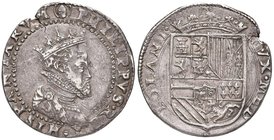 MILANO Filippo II (1556-1598) Mezzo scudo – MIR 311/2 AG (g 15,61) R Frattura e screpolatura marginale del tondello, graffietti al D/, leggermente tos...