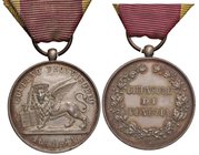 Medaglia 1849 Governo Provvisorio di Venezia – AG (g 12,52 – Ø 32 mm) RR Con nastrino, bella patina

qFDC